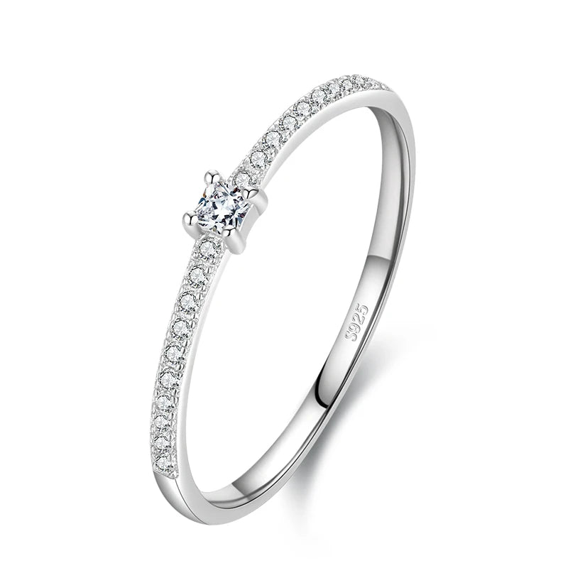 Anel Feminino de Ouro 18k Quadrada - Elegância em Prata Esterlina