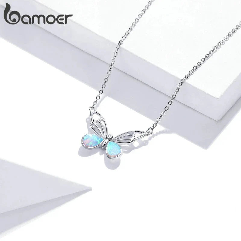 Colares Feminino Borboleta em Prata 925