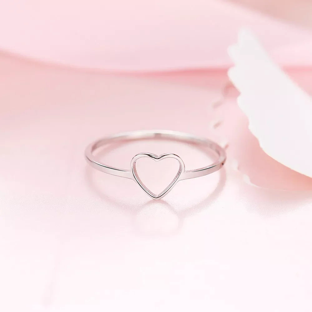 Anel Feminino Luxuoso de Coração