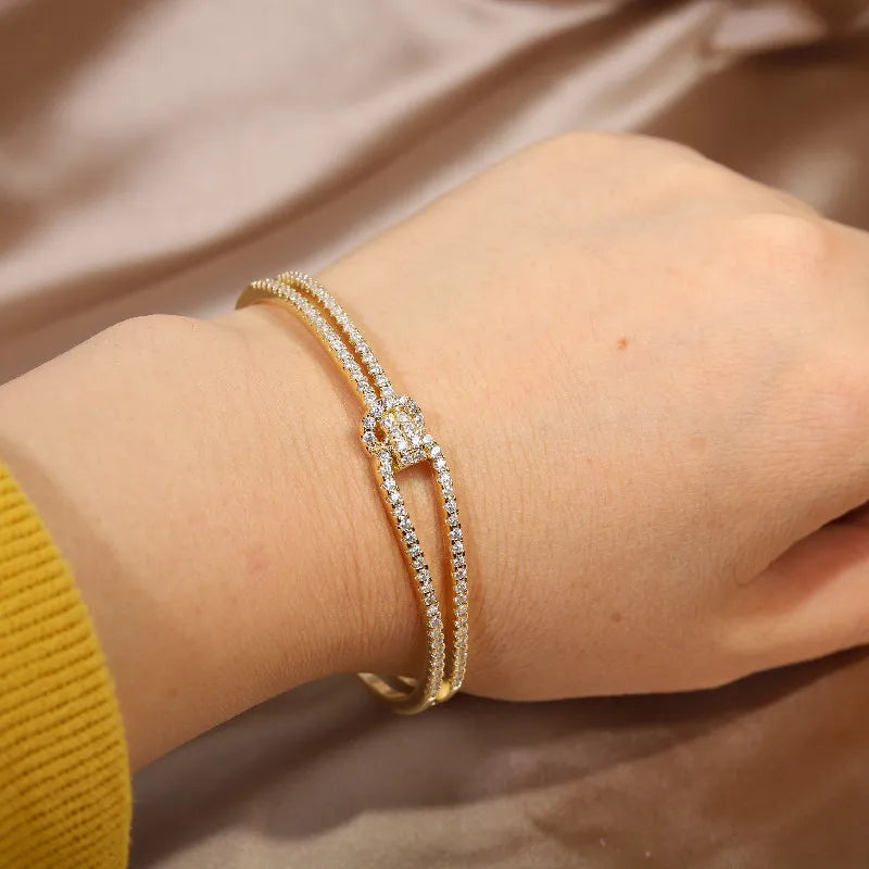 Pulseira de Ouro Feminina Entrelaçada