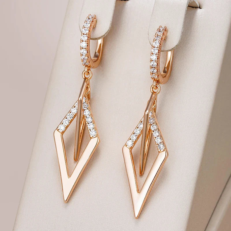 Brinco Argola Cravejado com Zircônia 18K
