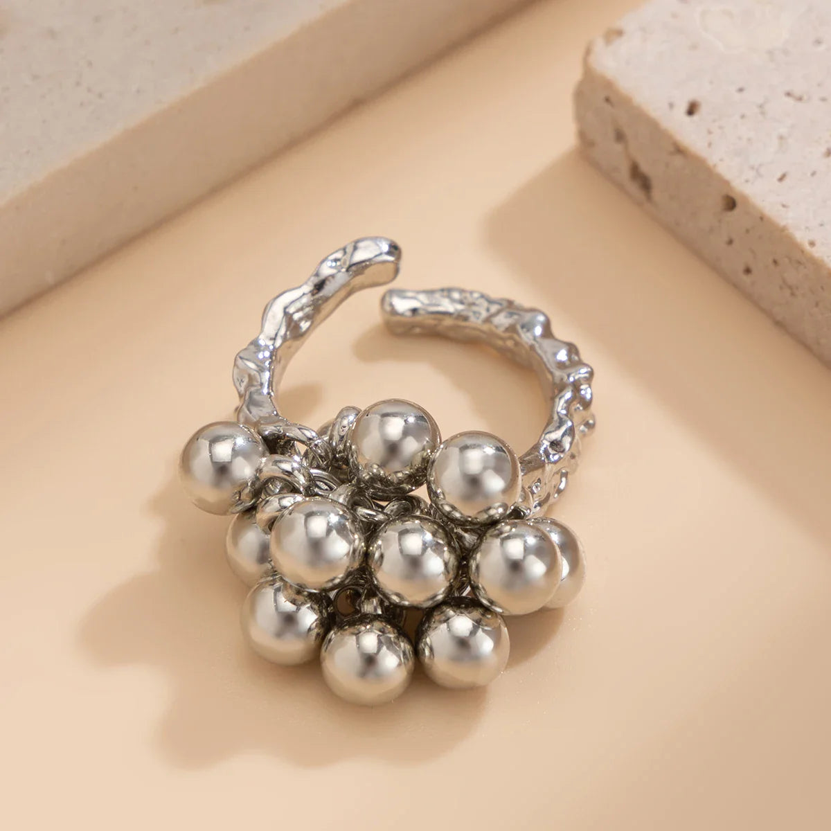 Anel Feminino Ajustável Bolinhas Luxuosas