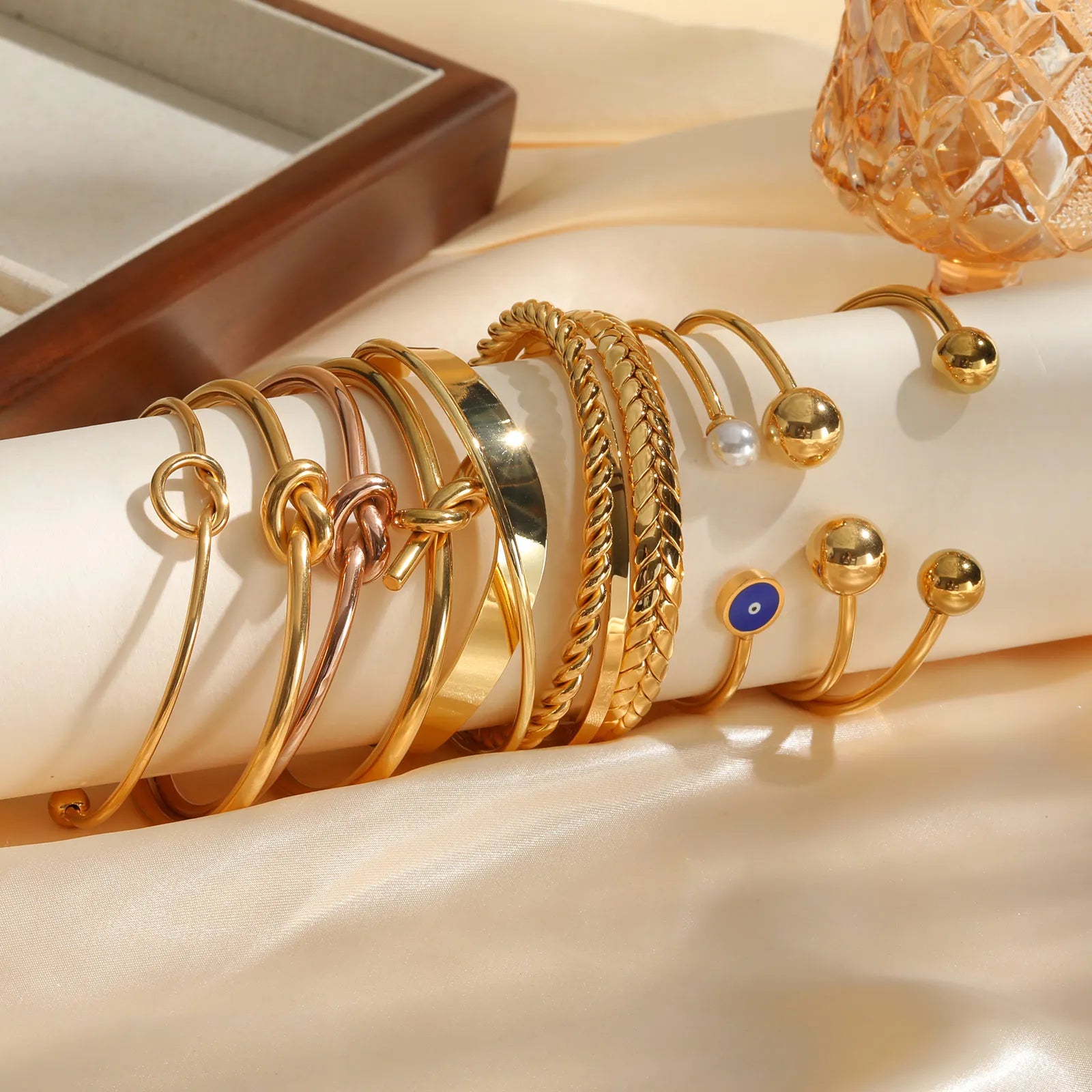 Pulseira de punho de nó estilo candido para mulheres, pulseiras elegantes de aço inoxidável cor dourada, joias de festa das irmãs bff