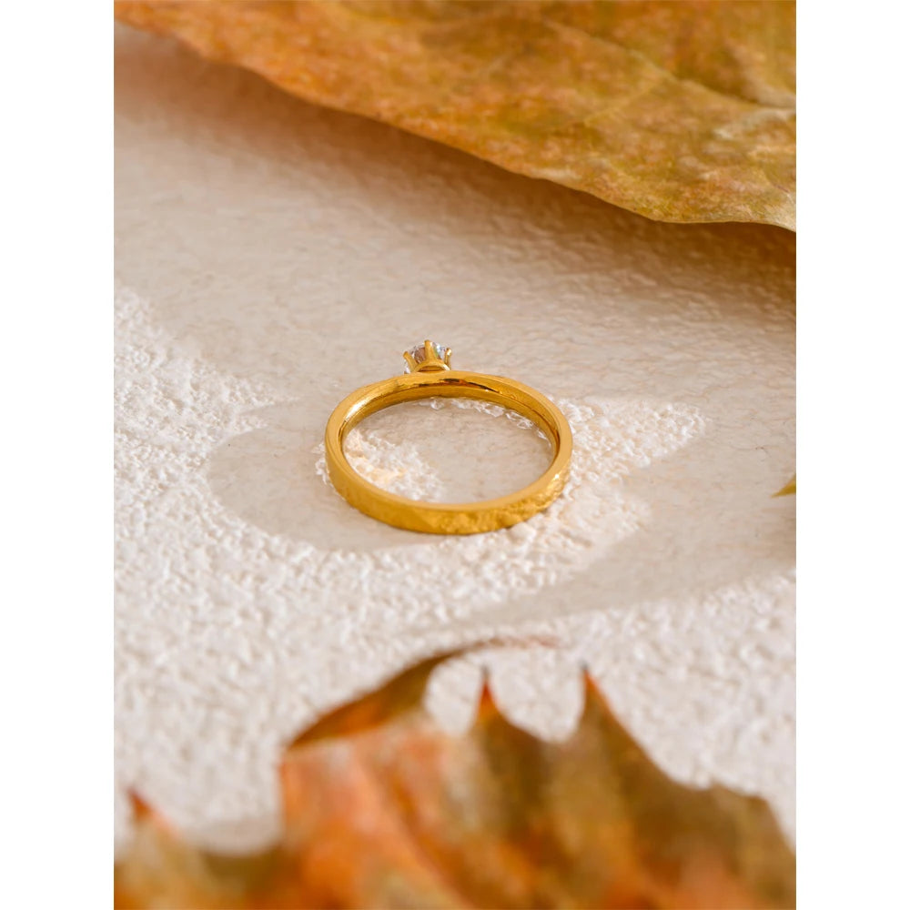Anel de Ouro 18k Feminino Design Elegante