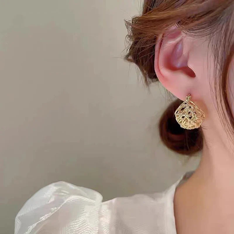 Brinco Feminino Dourado