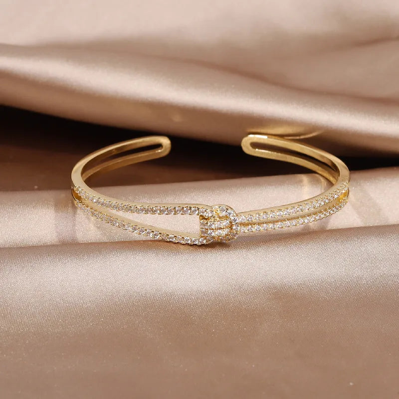 Pulseira de Ouro Feminina Entrelaçada