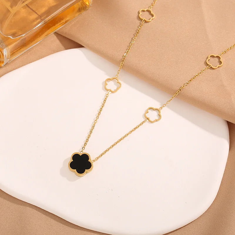 Colar luxuoso cor dourada para mulheres, aço inoxidável, concha branca, pingente de flores, gargantilha coreana, acessórios da moda, novo, 2023
