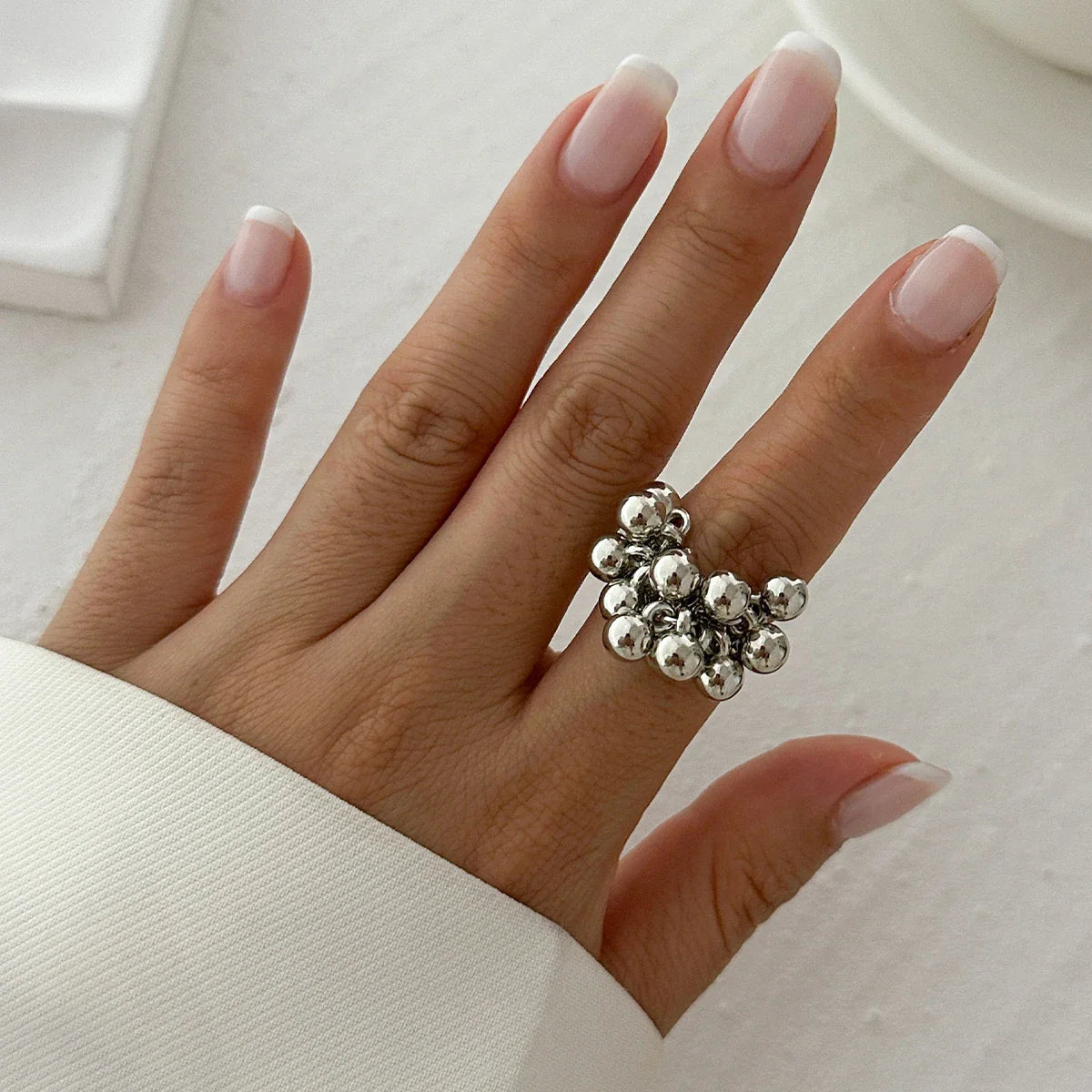 Anel Feminino Ajustável Bolinhas Luxuosas