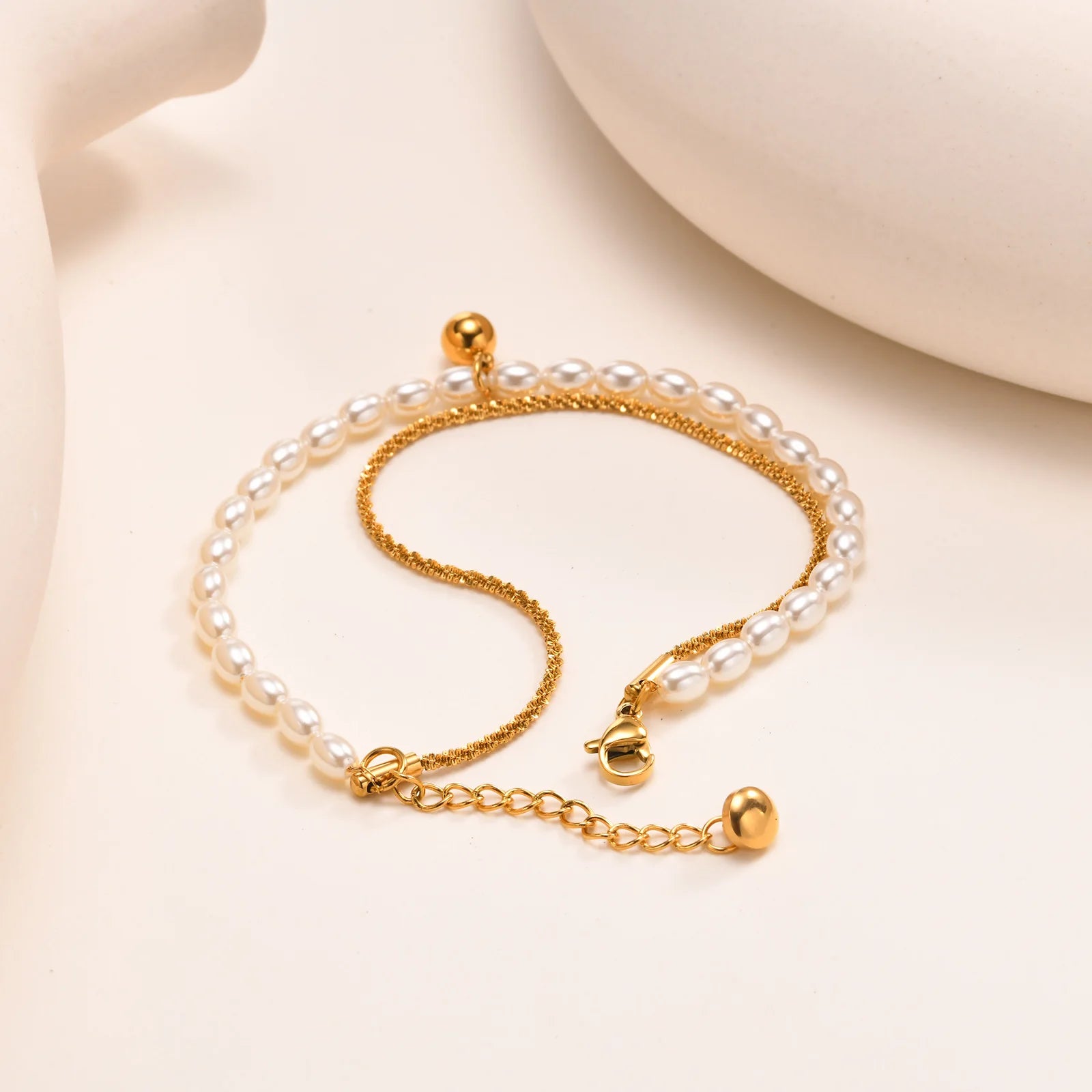 Pulseira empilhada de camada dupla, corrente de gypsophila de aço inoxidável, imitação de bola de pérola, pulseiras para mulheres, joias de cor dourada