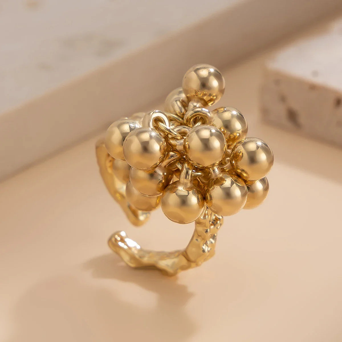 Anel Feminino Ajustável Bolinhas Luxuosas