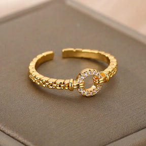 Anel Feminino Ajustável Circular Cravejado com Zircônia