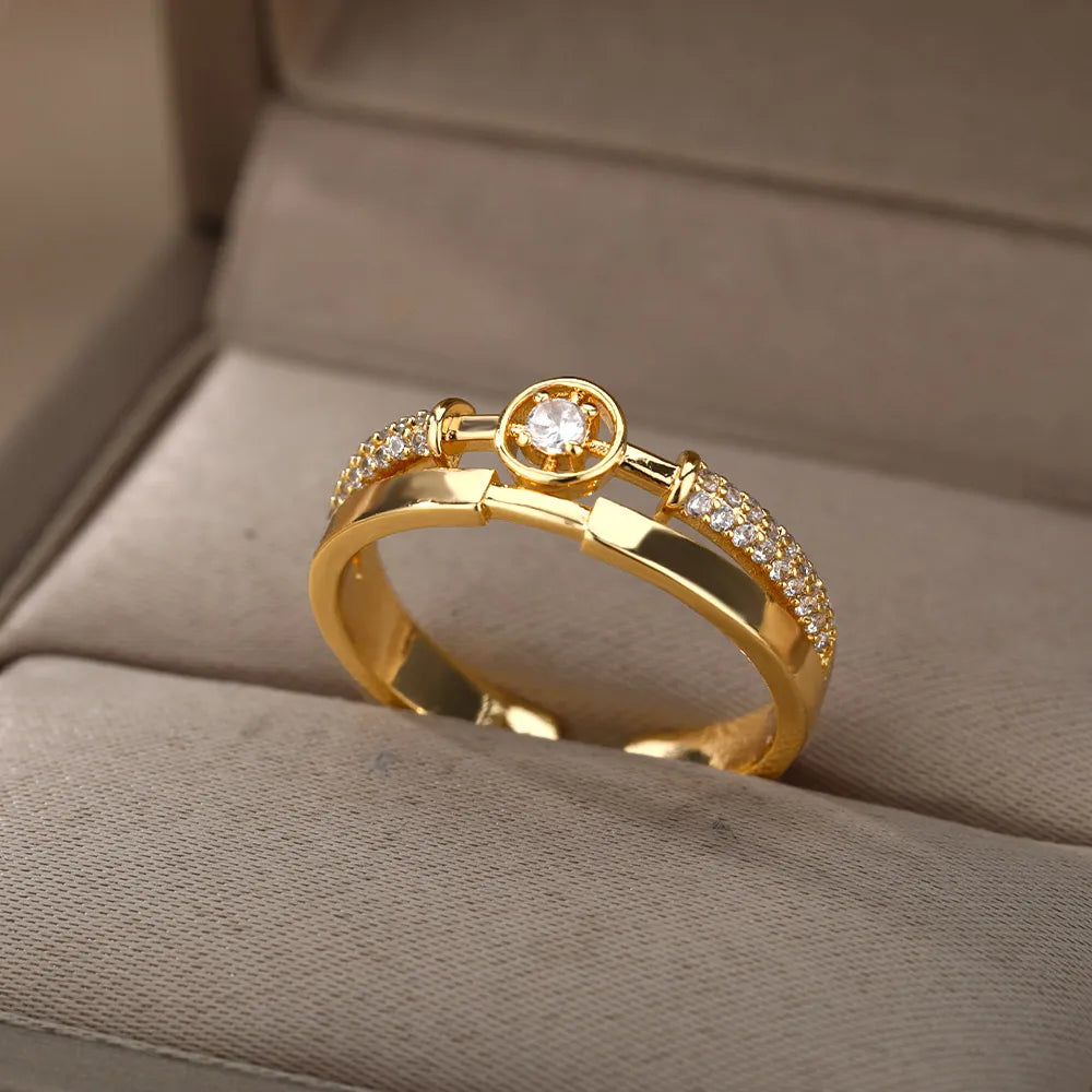Anel Feminino Ajustável Cravejado com Zircônia