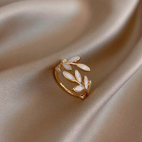 Anel Feminino Dourado Romano