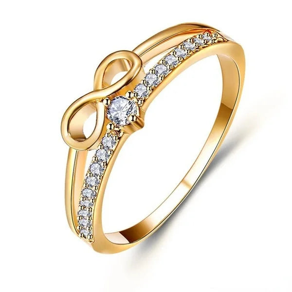 Anel Feminino Infinito Cravejado com Zircônia