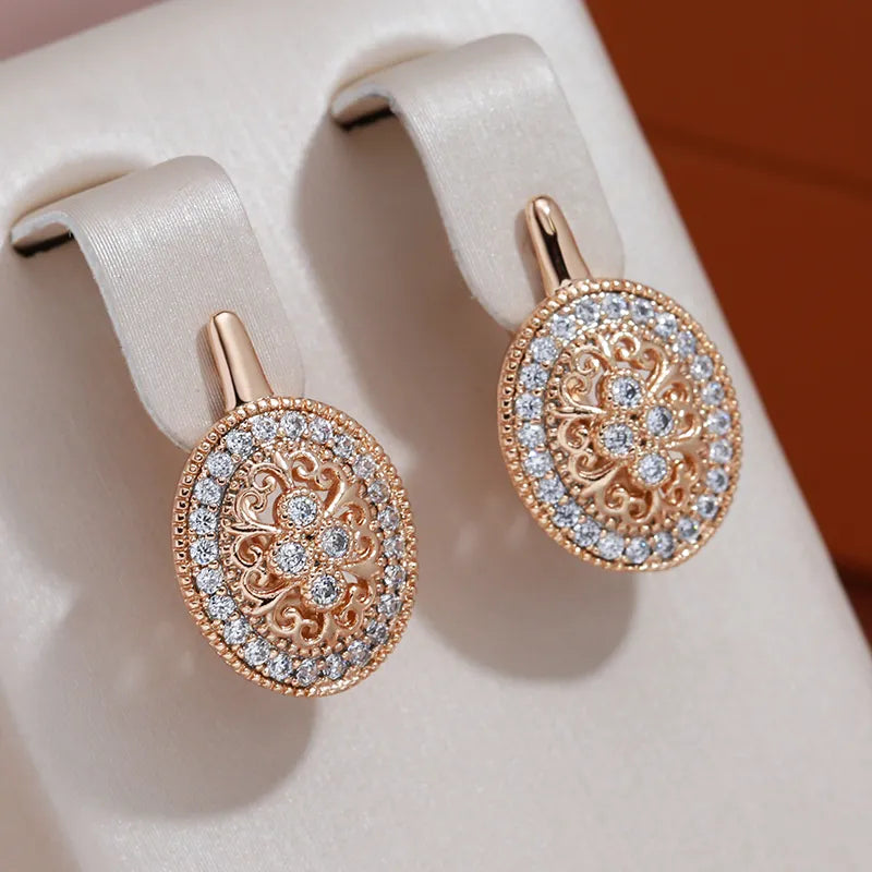 Brinco Feminino Vintage Cravejado com Zircônia