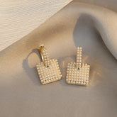 Brinco de Perola Quadrado