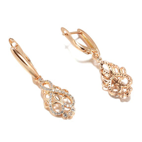 Brinco Dourado Cravejado com Zircônia