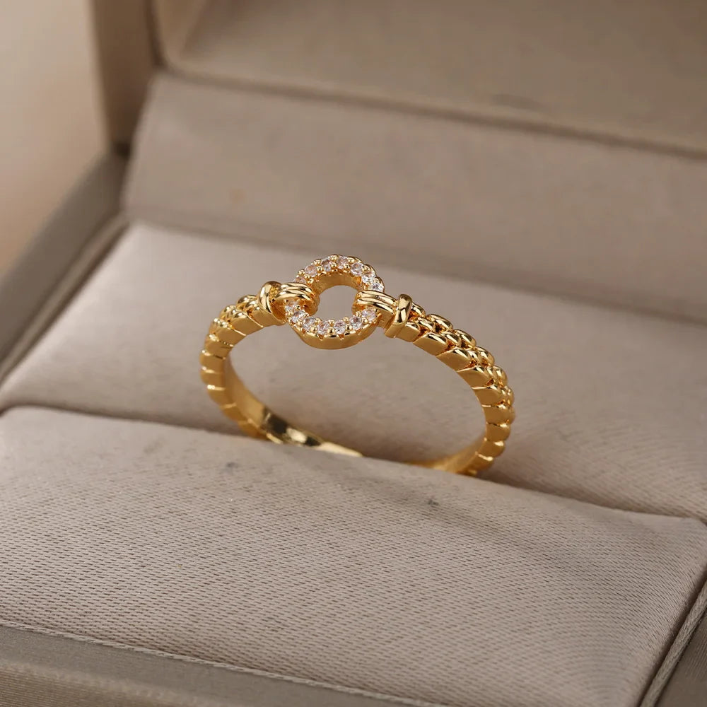 Anel Feminino Ajustável Circular Cravejado com Zircônia