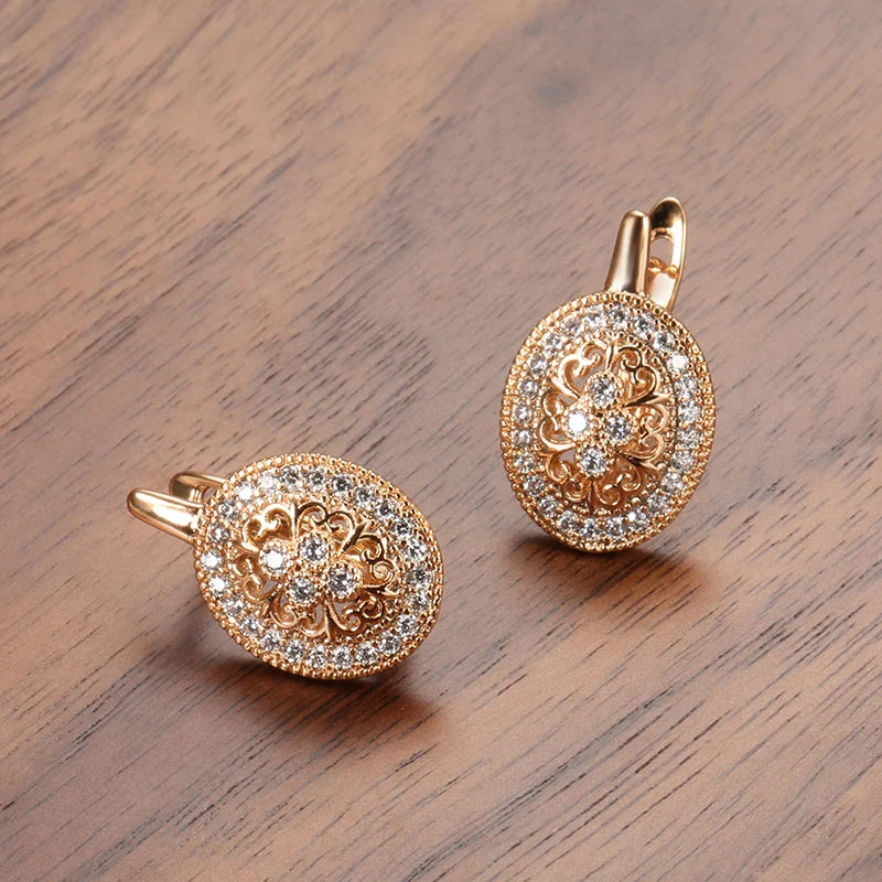 Brinco Feminino Vintage Cravejado com Zircônia