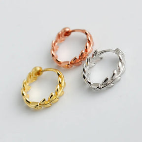 Brinco Feminino Argola Folhas Romanas