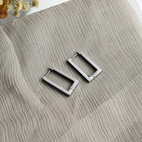 Brinco Feminino Retangular Sofisticado