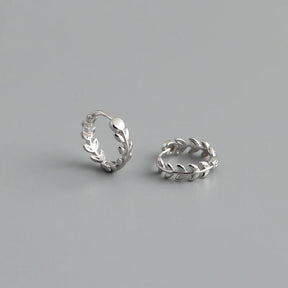 Brinco Feminino Argola Folhas Romanas