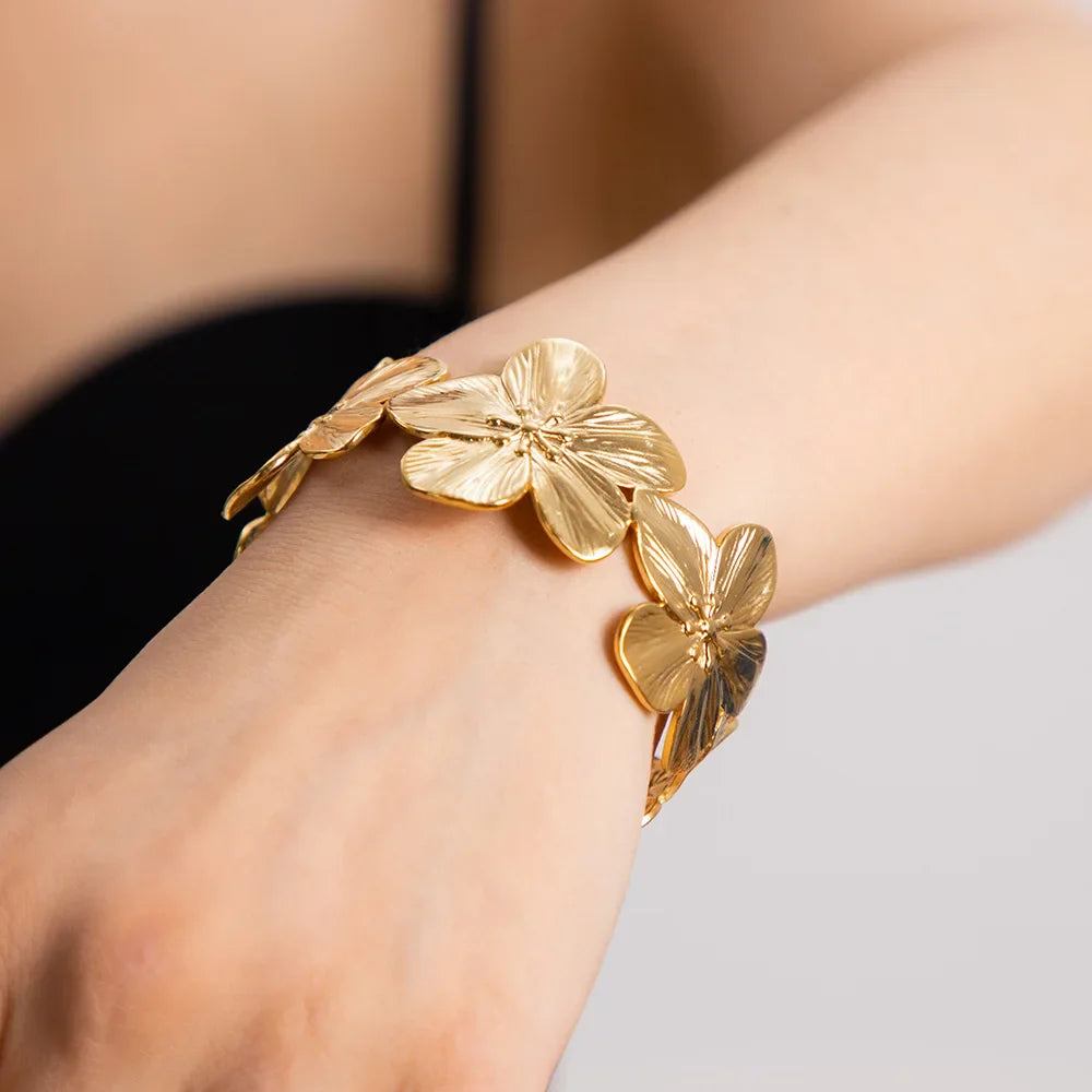 Pulseira de Ouro Feminina Flores Delicadas