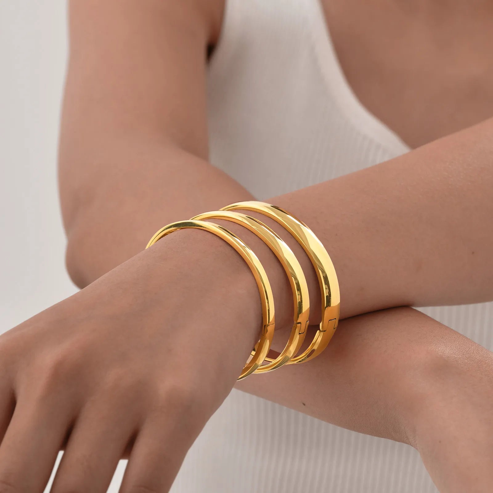Mulheres anti alergia pulseiras de punho de aço inoxidável pulseira, pulseira na moda jóias empilhamento pulseira aberta para meninas mãe esposa