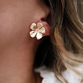 Brinco Feminino Flor Delicada