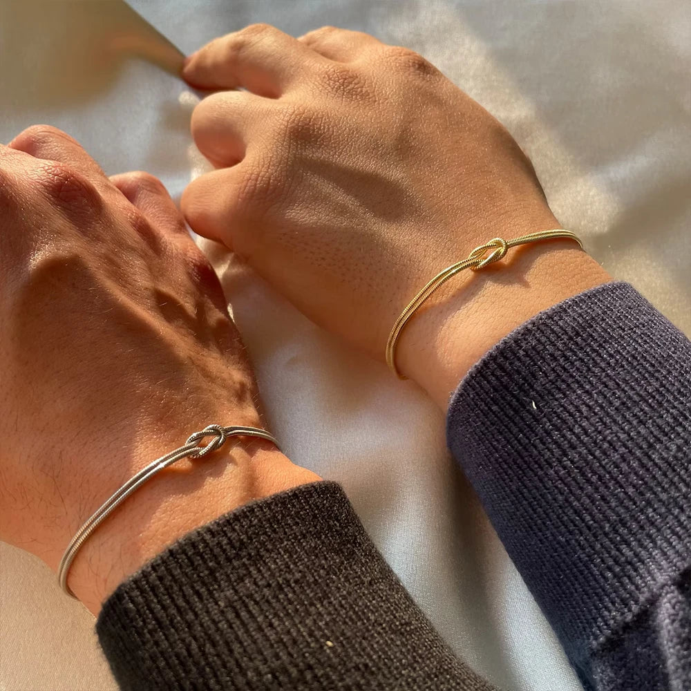 Manco moda de alta qualidade aço inoxidável banhado a ouro casal pulseiras clássico redondo cobra corrente atada acessórios simples