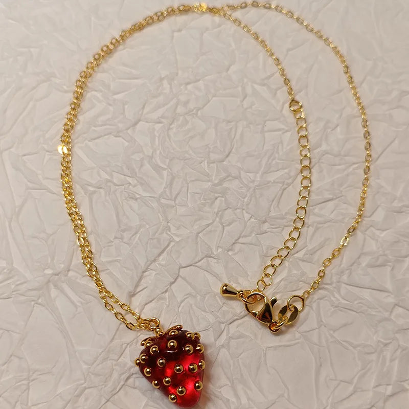 Colar Morango Delicado 18K