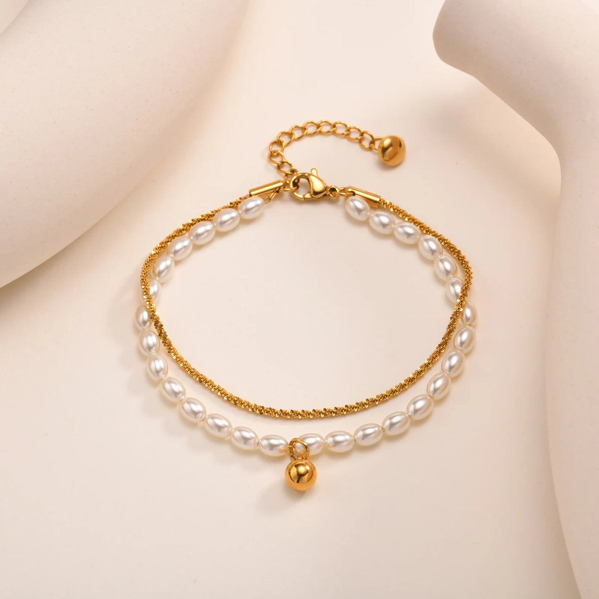 Pulseira empilhada de camada dupla, corrente de gypsophila de aço inoxidável, imitação de bola de pérola, pulseiras para mulheres, joias de cor dourada