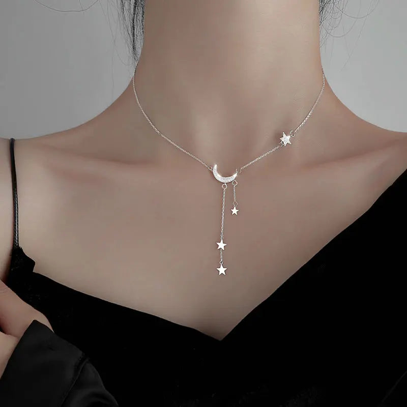 Colare Feminino Lua Estrelada