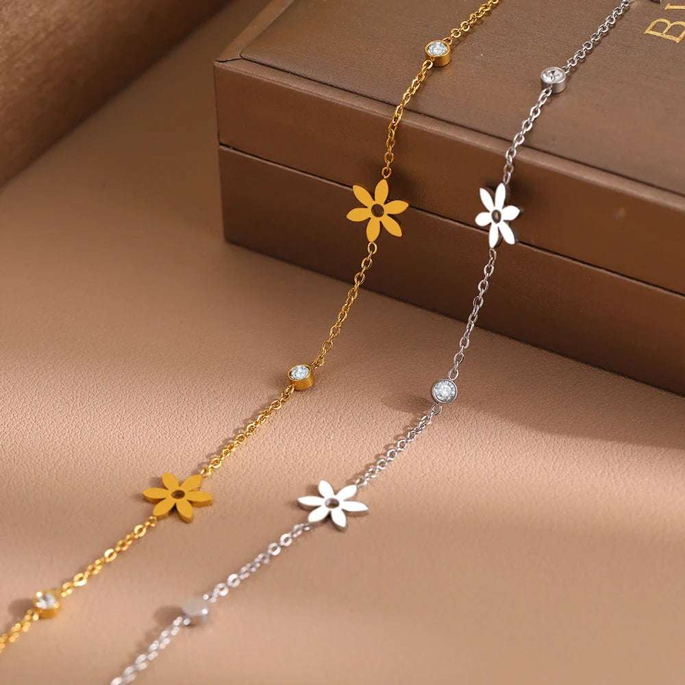 Colar Flores Com Zircônia