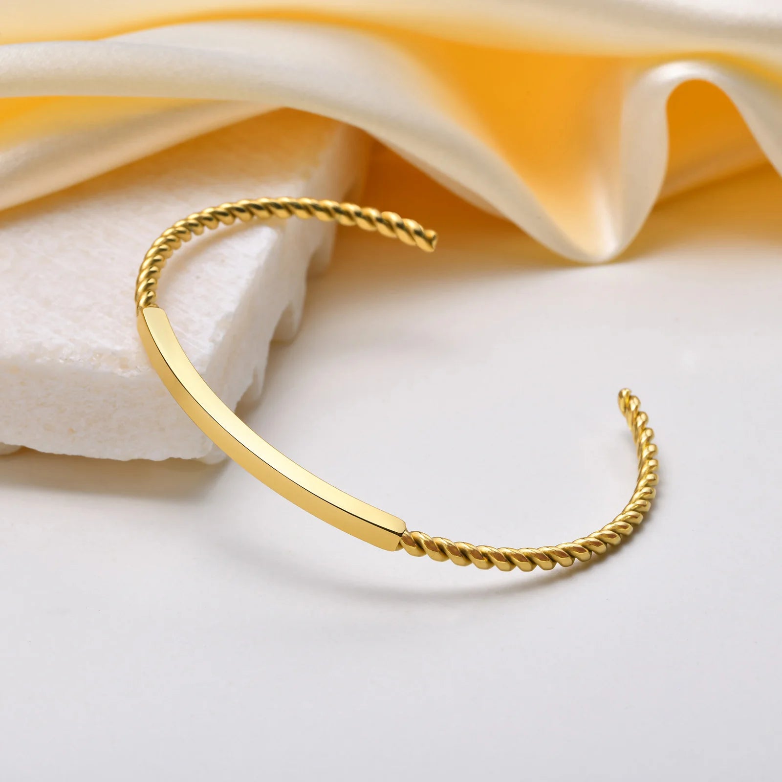 Pulseiras de Ouro Feminina