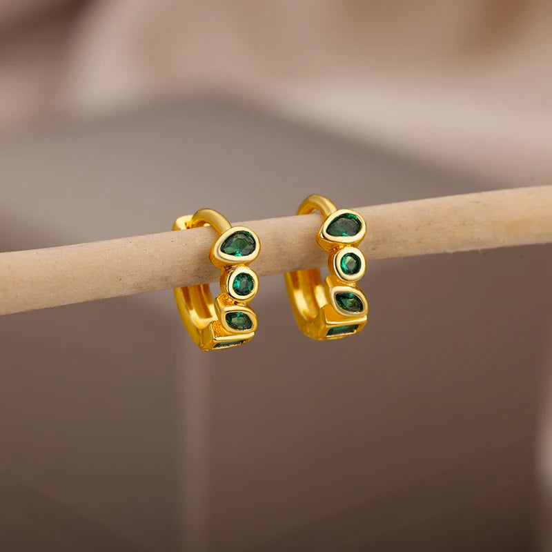 Mini brincos de argola pequenos de zircônia verde para mulheres, brincos de aço inoxidável banhados a ouro, joias estéticas, presente de casamento