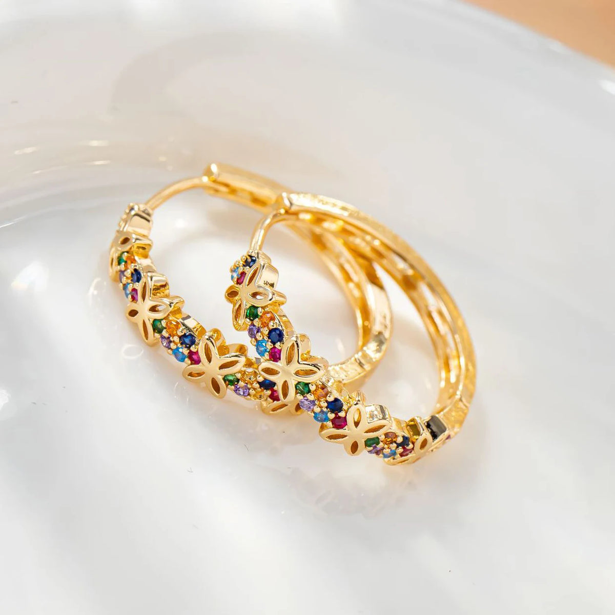 Declaração feminina arco-íris flor zircão pedra hoop brincos luxo glod cor jóias de casamento para mulher