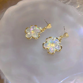 Brinco Flor Love 18K