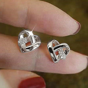 Huitan eternidade amor brincos orelha parafuso prisioneiro piercing cor prata/ouro moda coração brincos para mulheres chiques jóias de casamento