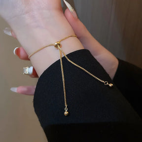 Pulseira de Ouro Feminina Flor Delicada