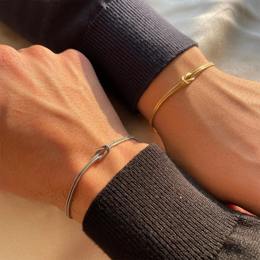 Manco moda de alta qualidade aço inoxidável banhado a ouro casal pulseiras clássico redondo cobra corrente atada acessórios simples