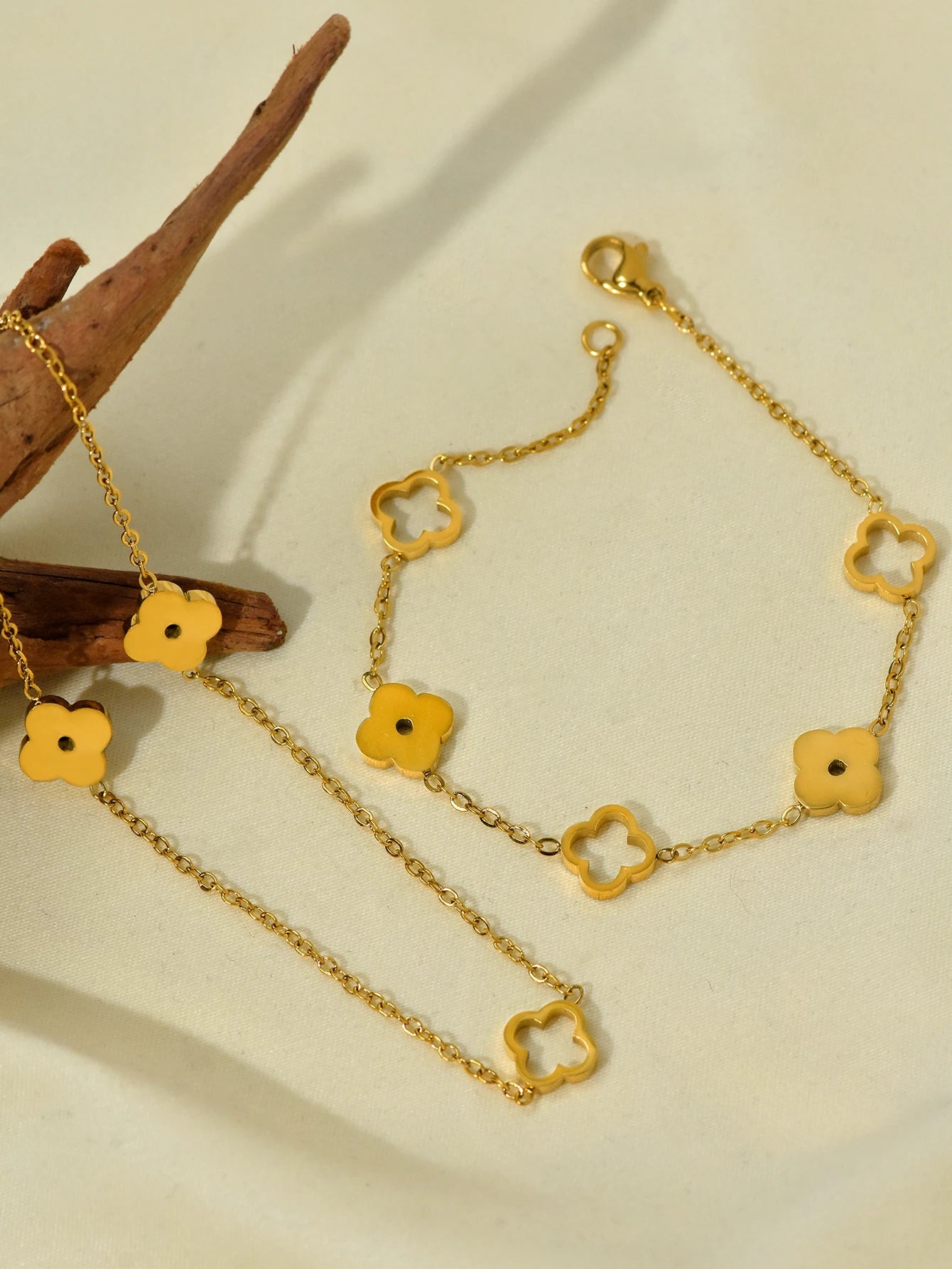 Colar Banhado a Ouro Feminino