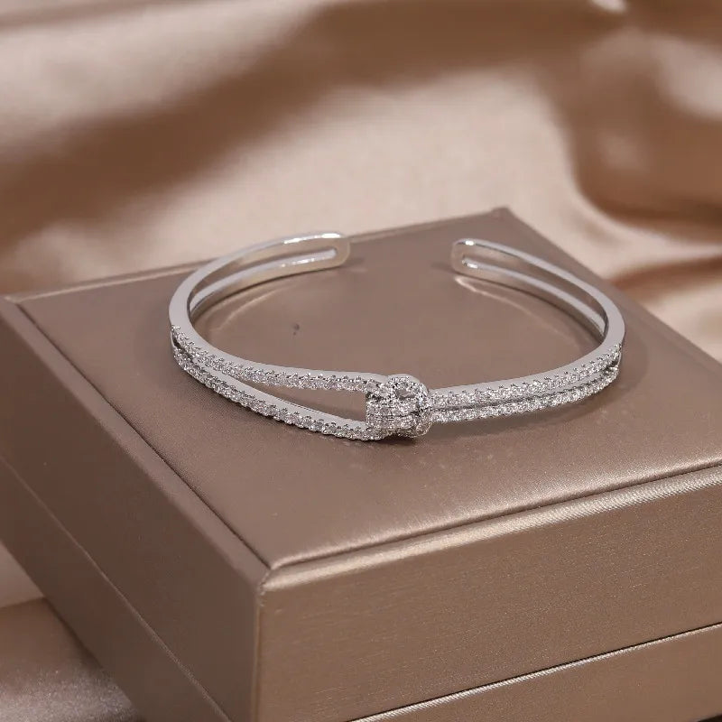 Pulseira de Ouro Feminina Entrelaçada