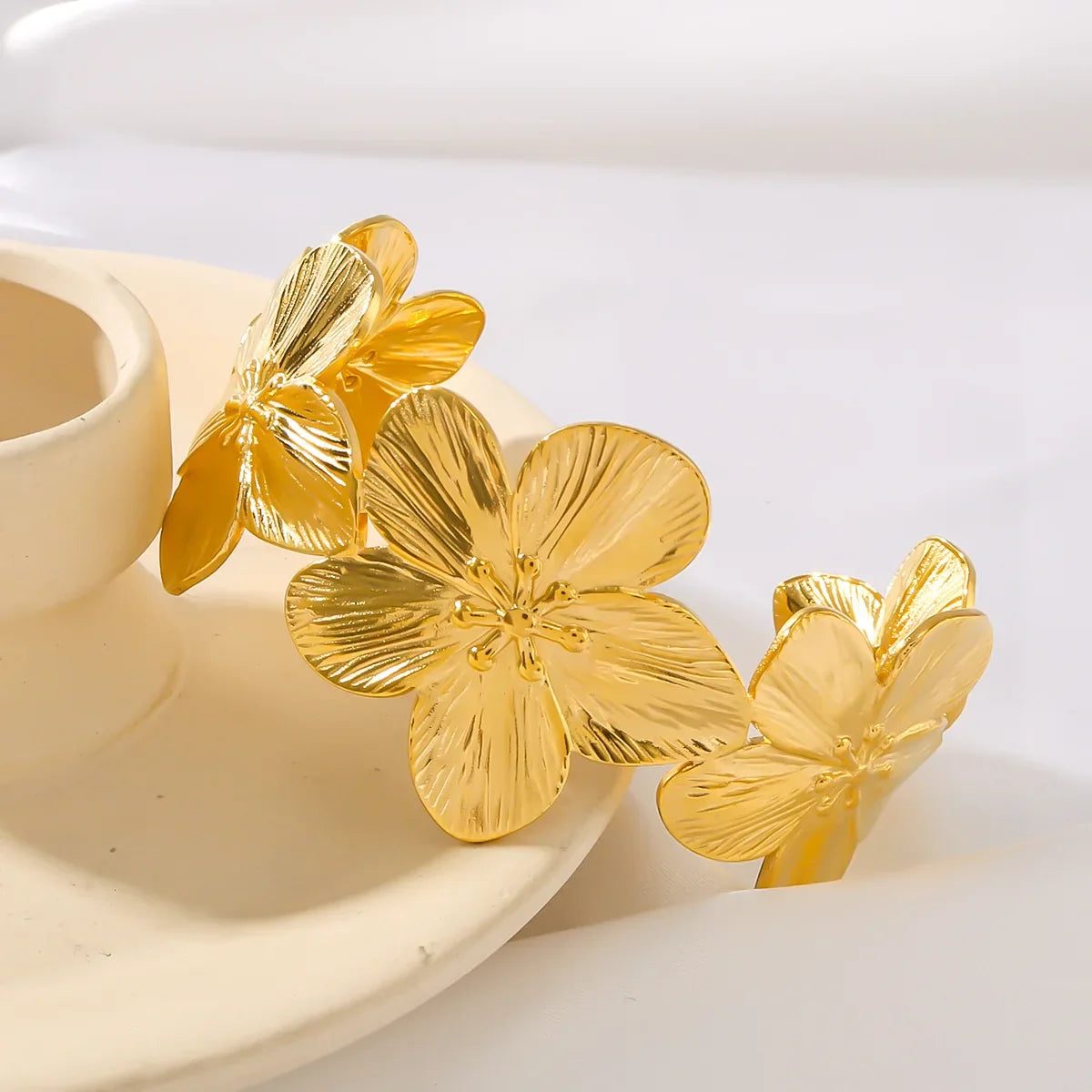 Pulseira de Ouro Feminina Flores Delicadas