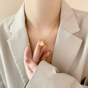 Colar Concha Delicada 18K